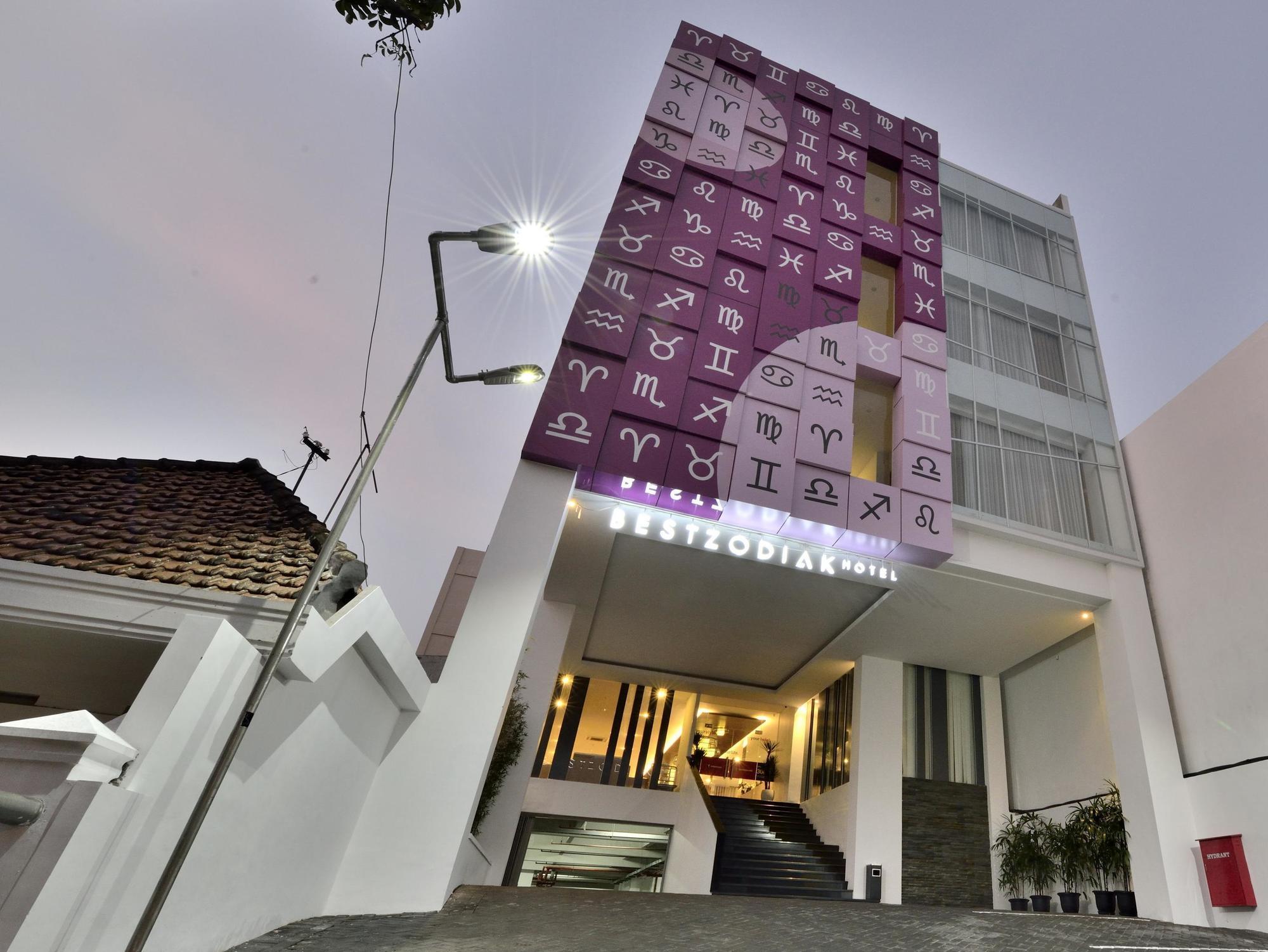 Best Hotel Kedungsari Surabaya Exterior foto