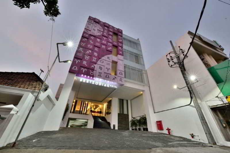 Best Hotel Kedungsari Surabaya Exterior foto